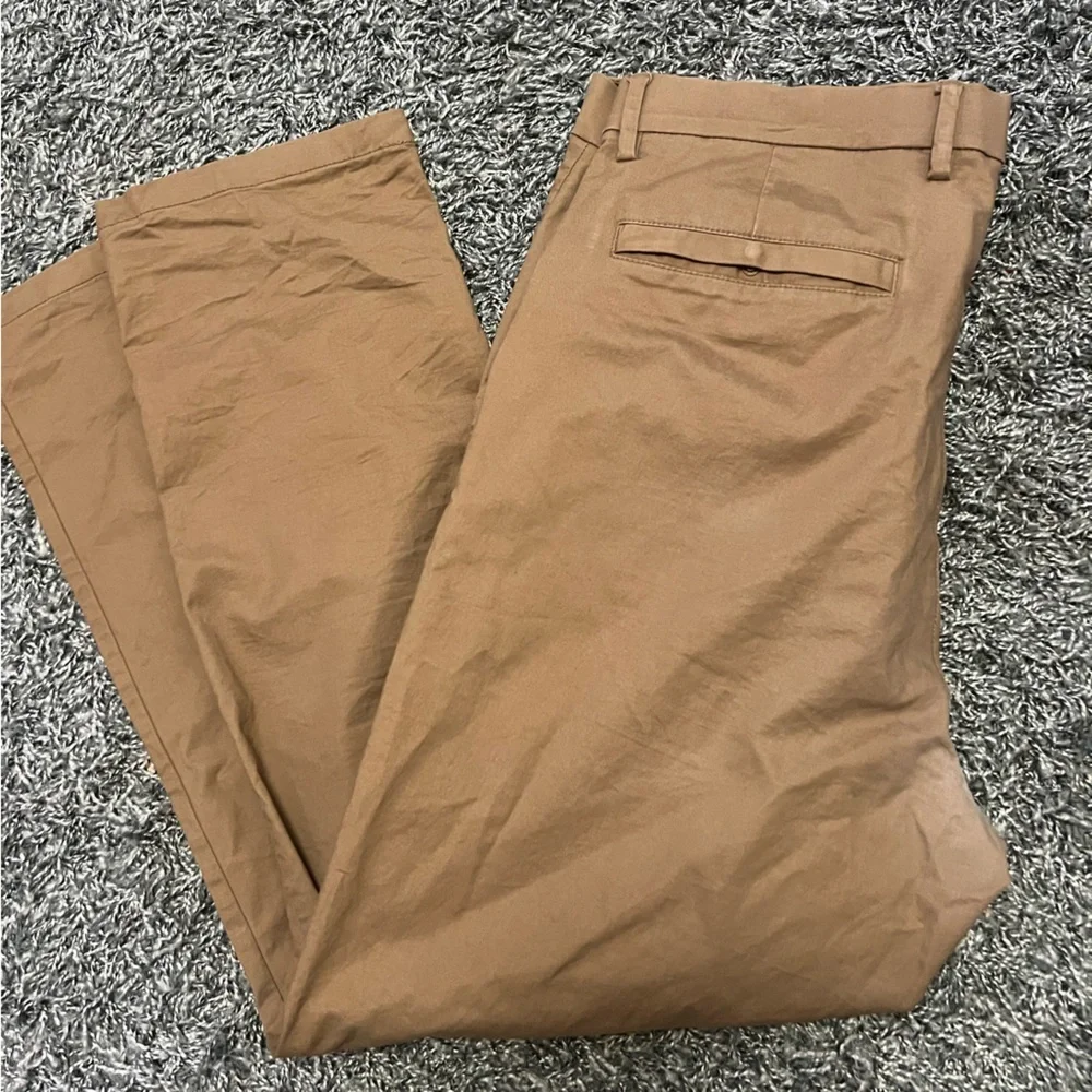 Old Navy Men’s Ultimate Tech Slim Chino Pants - 36x30 - Tan